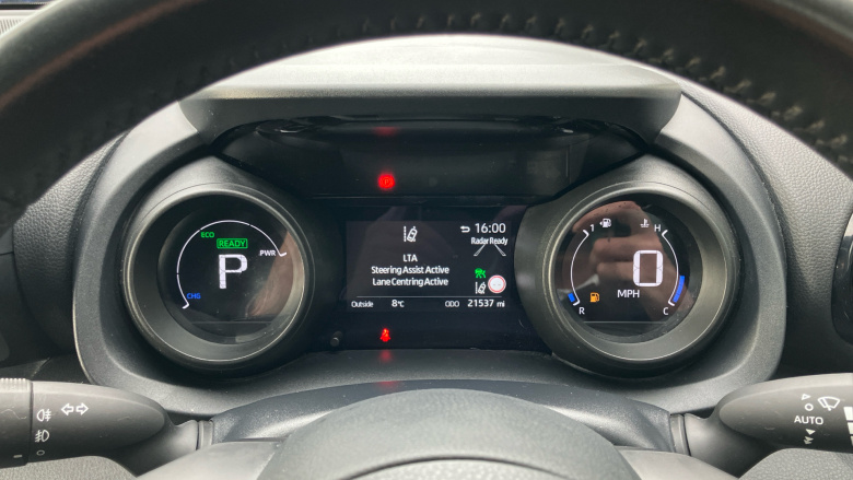 Toyota Yaris 1.5 Hybrid Design 5dr CVT Hybrid Hatchback